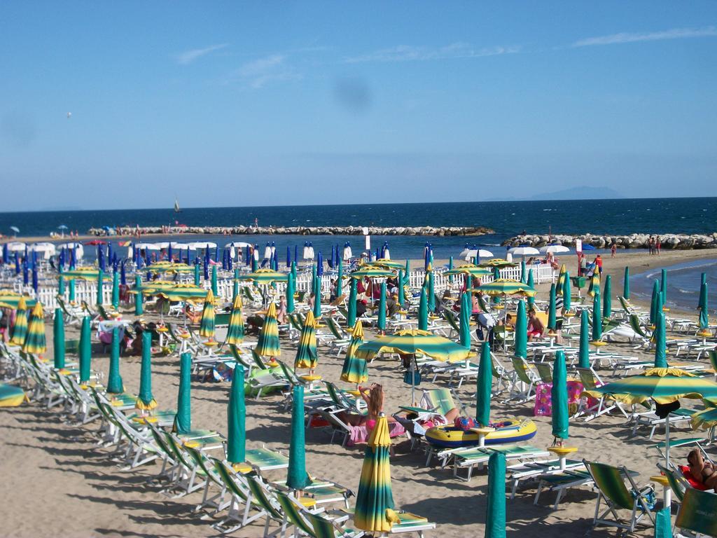 Il Girasole Formia Guesthouse Rooms Eksteriør bilde