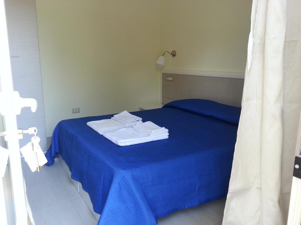 Il Girasole Formia Guesthouse Rooms Eksteriør bilde