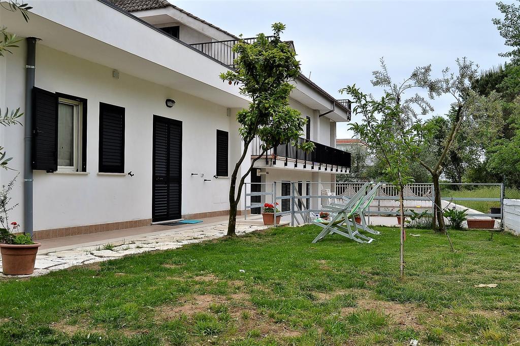 Il Girasole Formia Guesthouse Rooms Eksteriør bilde